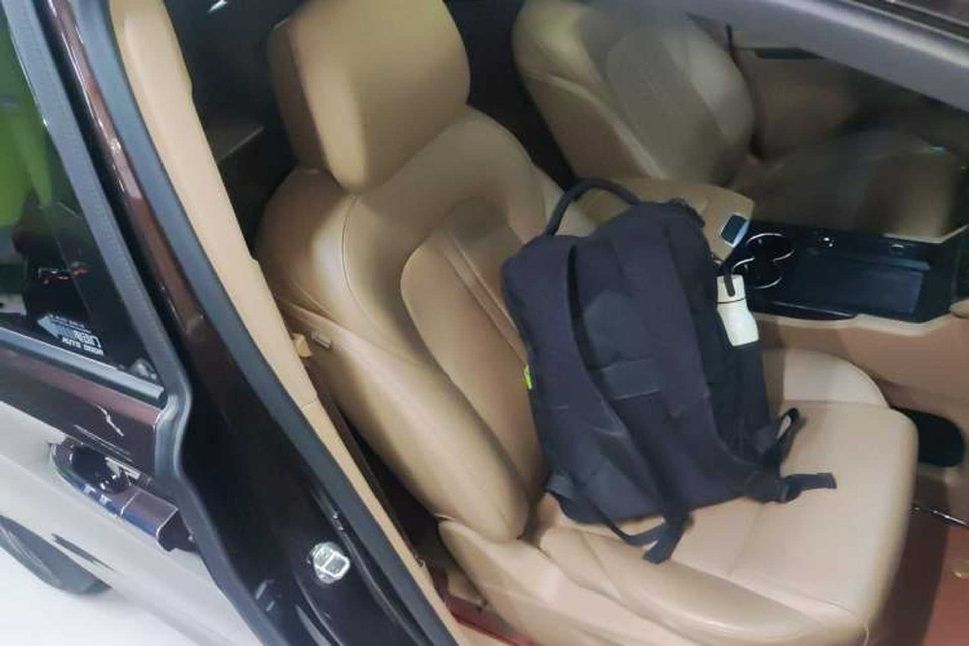 Used Buick GL8 2021 ES Landtrek 653T Luxury Model Right Front Seat