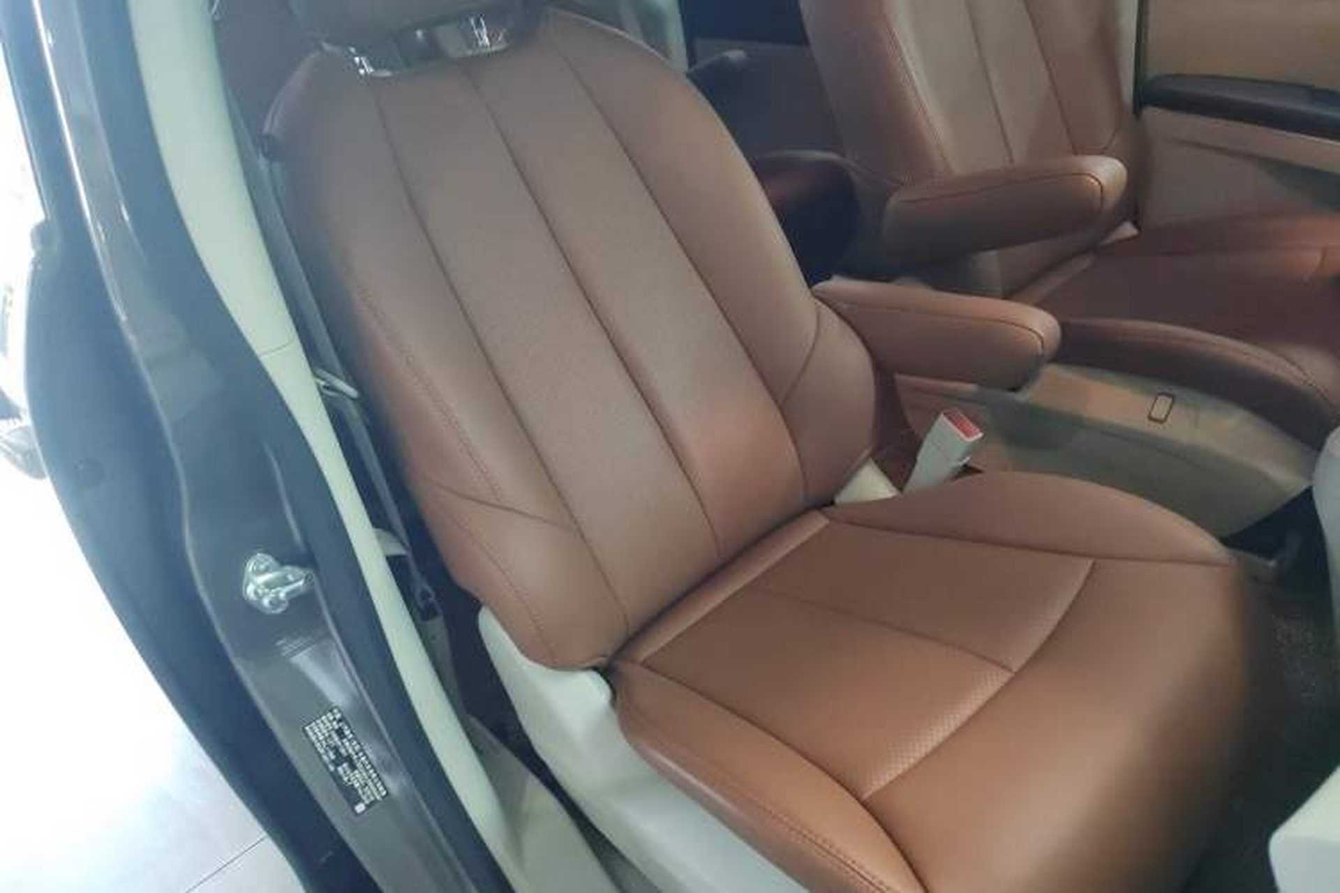 Used Buick GL8 2021 Land Cruiser Executive Class 652T Comfort Model Right Front Seat