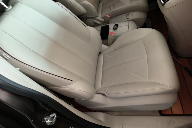 Used Buick GL8 2021 Land Cruiser Executive Class 652T Luxury Model Right Front Seat