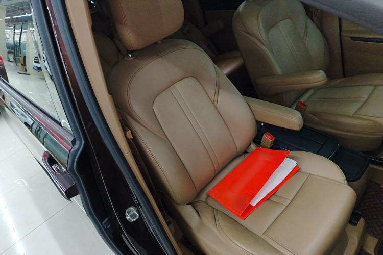 Used Buick GL8 2021 ES Land Cruiser 653T Luxury Edition Right Front Seat