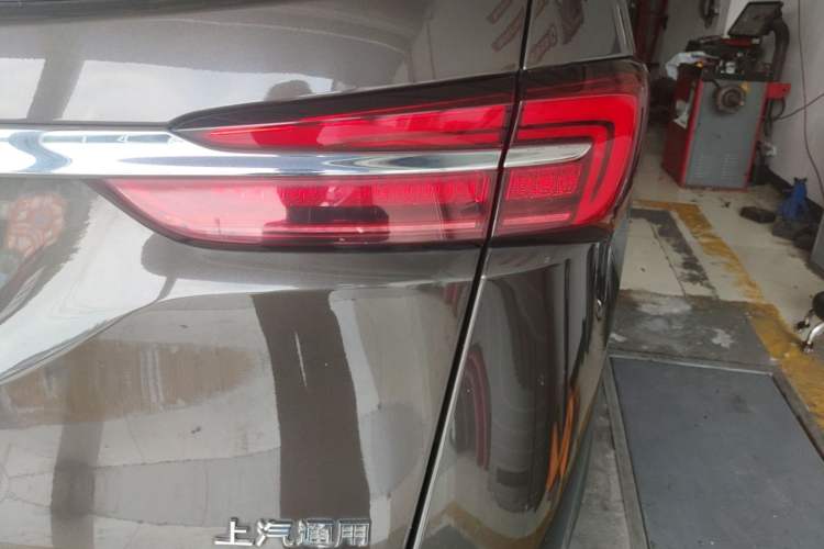 Used Buick GL8 2021 Land Cruiser Executive Class 652T Comfort Model Right Rear Taillight