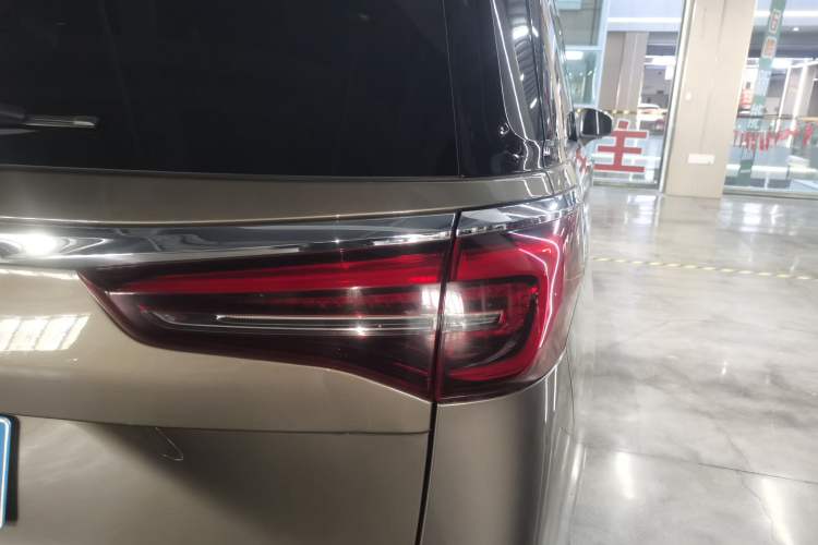 Used Buick GL8 2021 ES Landtrek 653T Luxury Model Right Rear Taillight