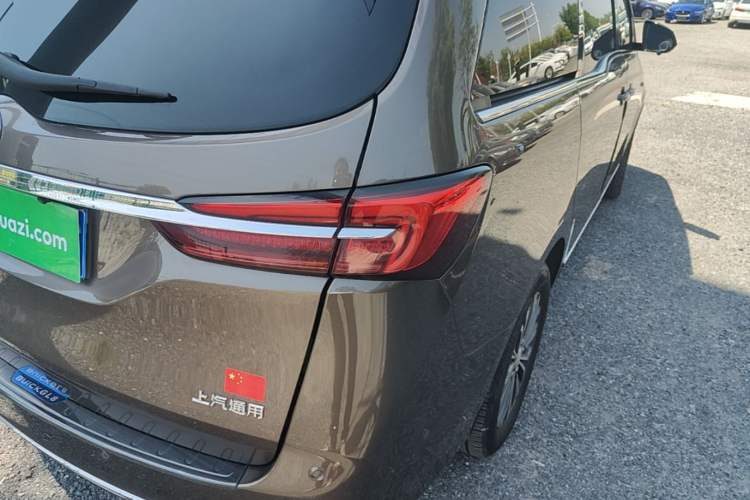 Used Buick GL8 2021 Land Cruiser Executive Class 652T Smart Luxury Model Right Rear Taillight