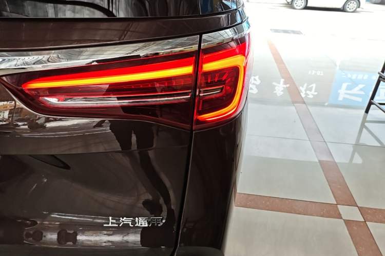 Used Buick GL8 2021 ES Land Cruiser 653T Luxury Edition Right Rear Taillight