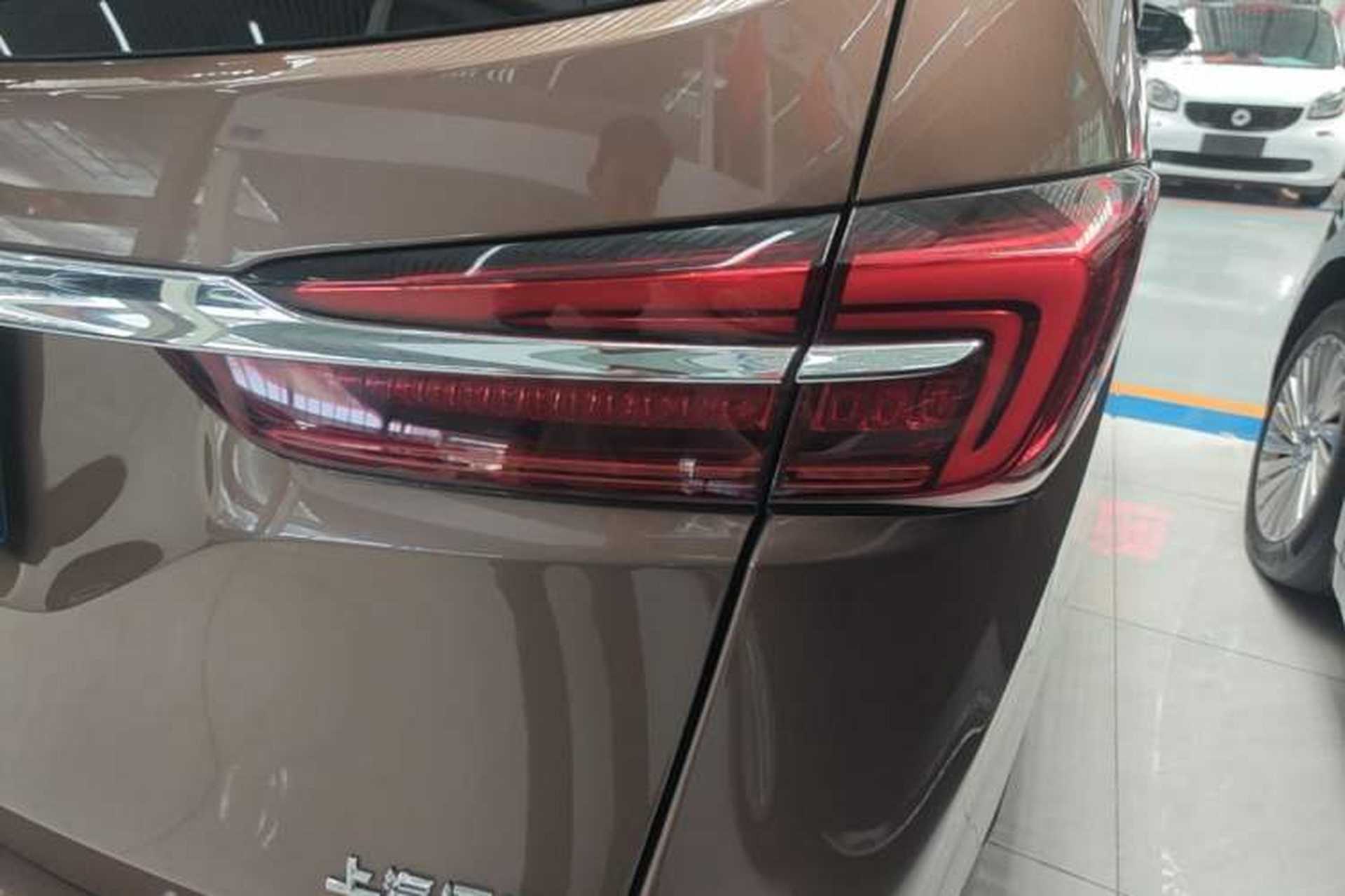 Used Buick GL8 2021 Land Cruiser Executive Class 652T Luxury Model Right Rear Taillight