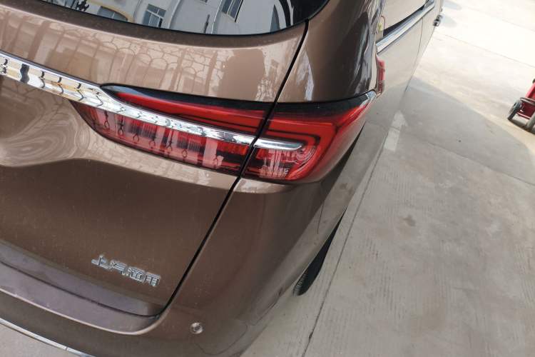 Used Buick GL8 2021 Land Cruiser Executive 652T Premium Model Right Rear Taillight