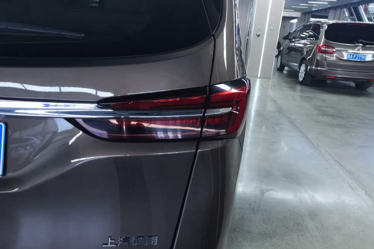 Used Buick GL8 2021 Land Cruiser Executive Class 652T Luxury Model Right Rear Taillight