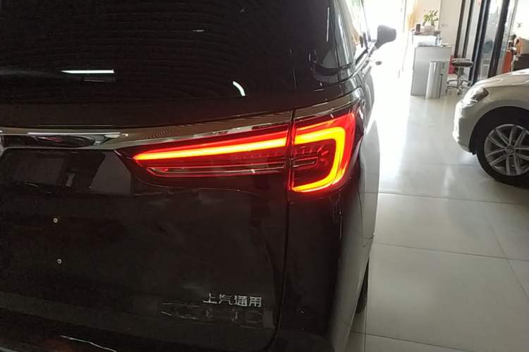 Used Buick GL8 2021 ES Landtrek 653T Luxury Model Right Rear Taillight