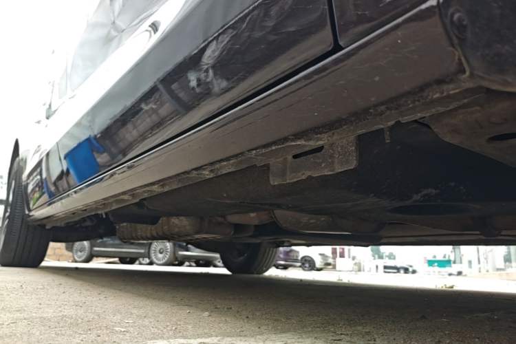 Used Buick GL8 2021 ES Landtrek 653T Comfort Edition Right Side Sill