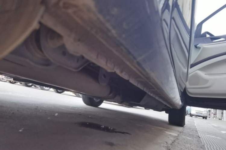 Used Buick GL8 2021 Land Cruiser Executive Class 652T Luxury Model Right Side Sill