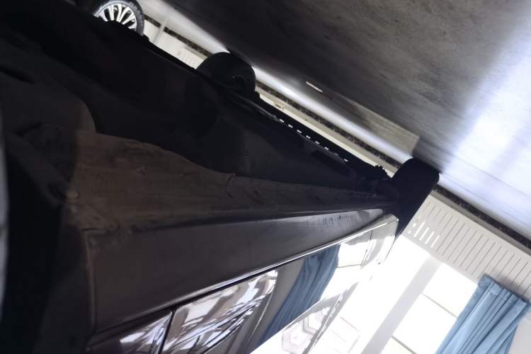Used Buick GL8 2021 Land Cruiser Executive Class 652T Comfort Model Right Side Sill