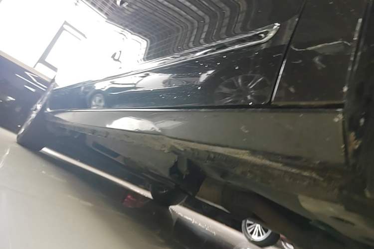 Used Buick GL8 2021 Land Cruiser Executive 652T Premium Model Right Side Sill