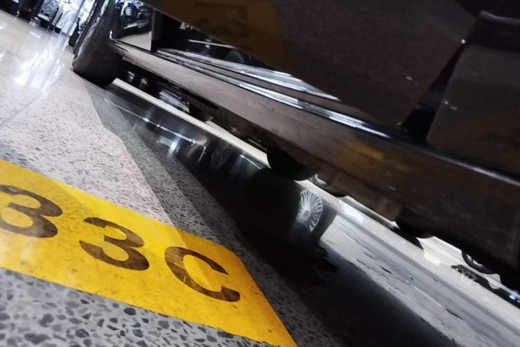Used Buick GL8 2021 ES Land Cruiser 653T Luxury Edition Right Side Sill