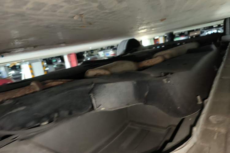 Used Buick GL8 2021 Land Cruiser Executive Class 652T Luxury Model Right Side Sill