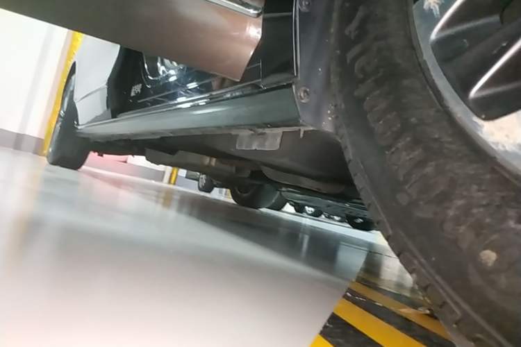 Used Buick GL8 2021 ES Land Cruiser 653T Flagship Model Right Side Sill