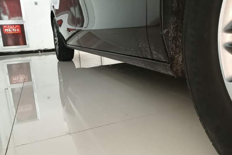 Used Buick GL8 2021 ES Land Cruiser 653T Luxury Edition Right Side Sill