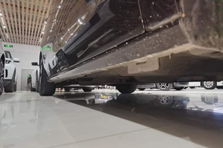 Used Buick GL8 2021 ES Landtrek 653T Comfort Edition Right Side Sill