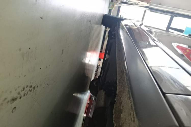Used Buick GL8 2021 Land Cruiser Executive 652T Premium Model Right Side Sill
