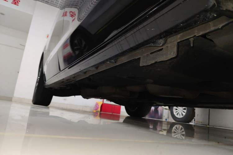 Used Buick GL8 2021 ES Landtrek 653T Luxury Model Right Side Sill