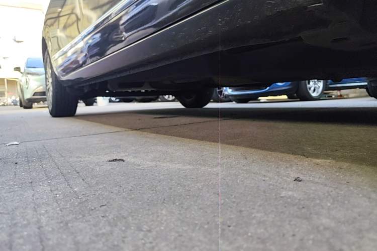 Used Buick GL8 2021 Land Cruiser Executive 652T Premium Model Right Side Sill