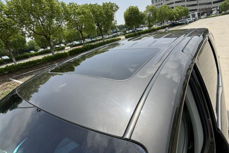 Used Buick GL8 2021 Land Cruiser Executive Class 652T Luxury Model Roof