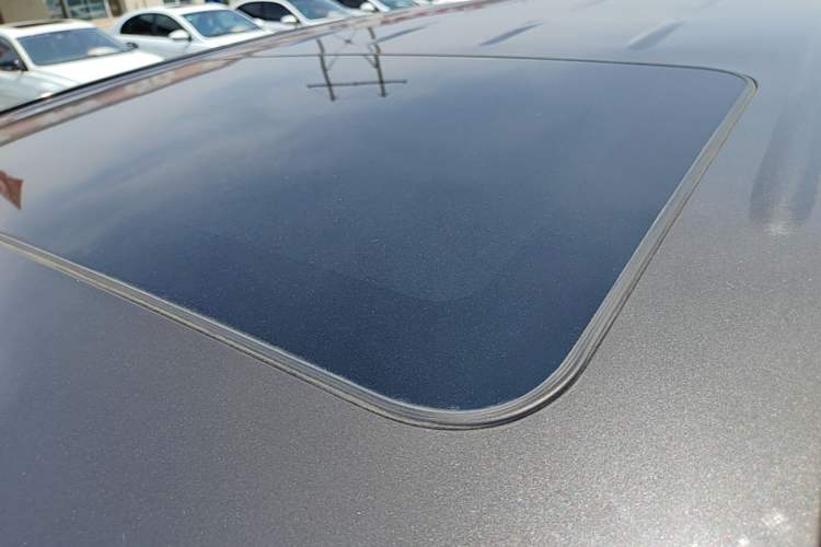 Used Buick GL8 2021 Land Cruiser Executive Class 652T Luxury Model Roof