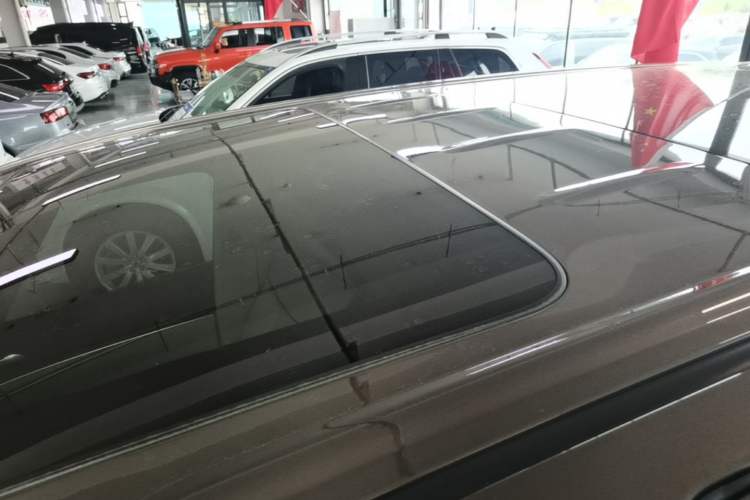 Used Buick GL8 2021 Land Cruiser Executive 652T Premium Model Roof