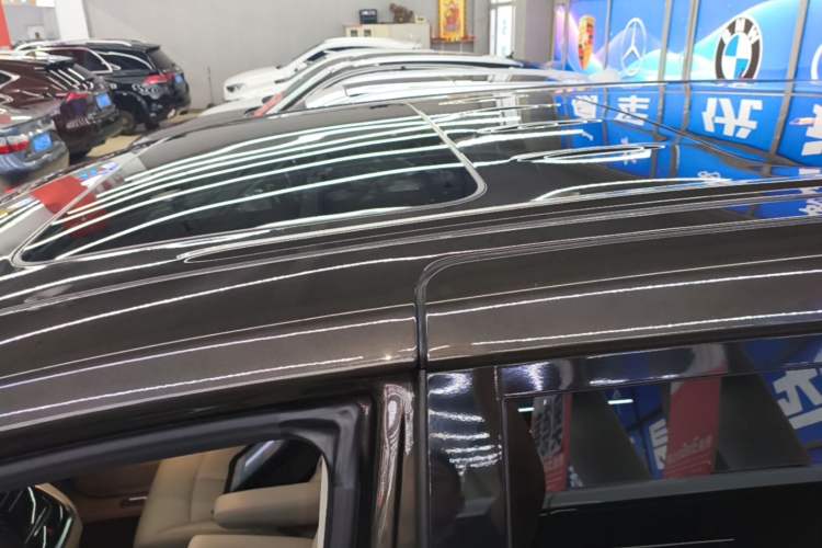 Used Buick GL8 2021 Land Cruiser Executive 652T Premium Model Roof