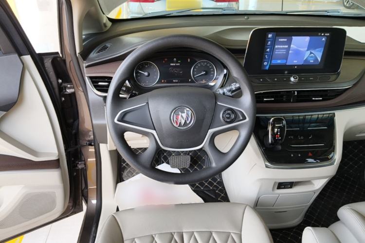 Used Buick GL8 2021 Land Cruiser Executive Class 652T Comfort Model Steering Wheel