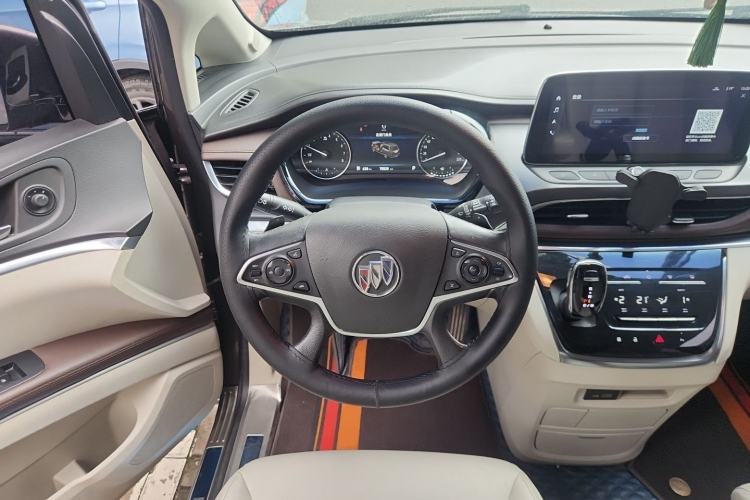 Used Buick GL8 2021 Land Cruiser Executive Class 652T Luxury Model Steering Wheel