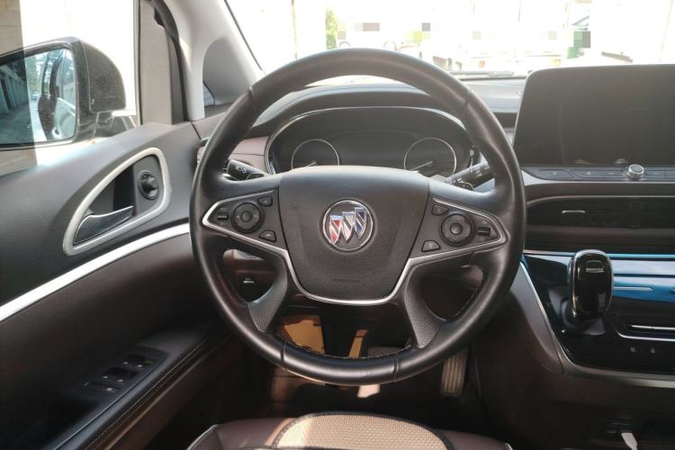 Used Buick GL8 2021 Land Cruiser Executive Class 652T Luxury Model Steering Wheel