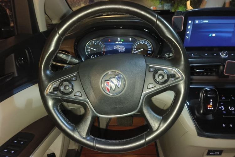 Used Buick GL8 2021 Land Cruiser Executive Class 652T Luxury Model Steering Wheel