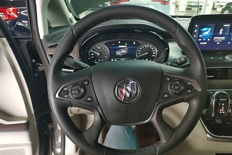 Used Buick GL8 2021 Land Cruiser Executive 652T Premium Model Steering Wheel