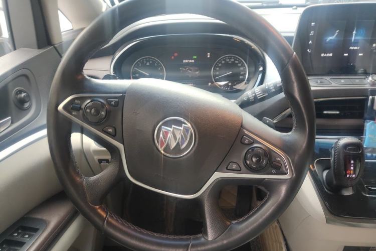 Used Buick GL8 2021 Land Cruiser Executive Class 652T Luxury Model Steering Wheel