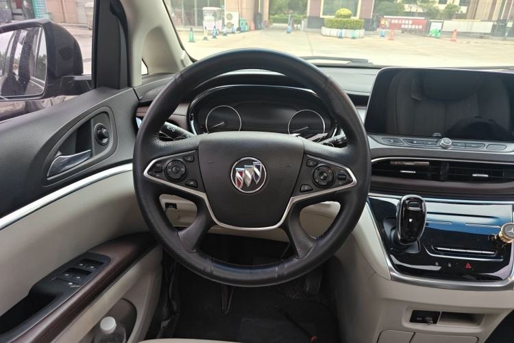 Used Buick GL8 2021 Land Cruiser Executive Class 652T Luxury Model Steering Wheel