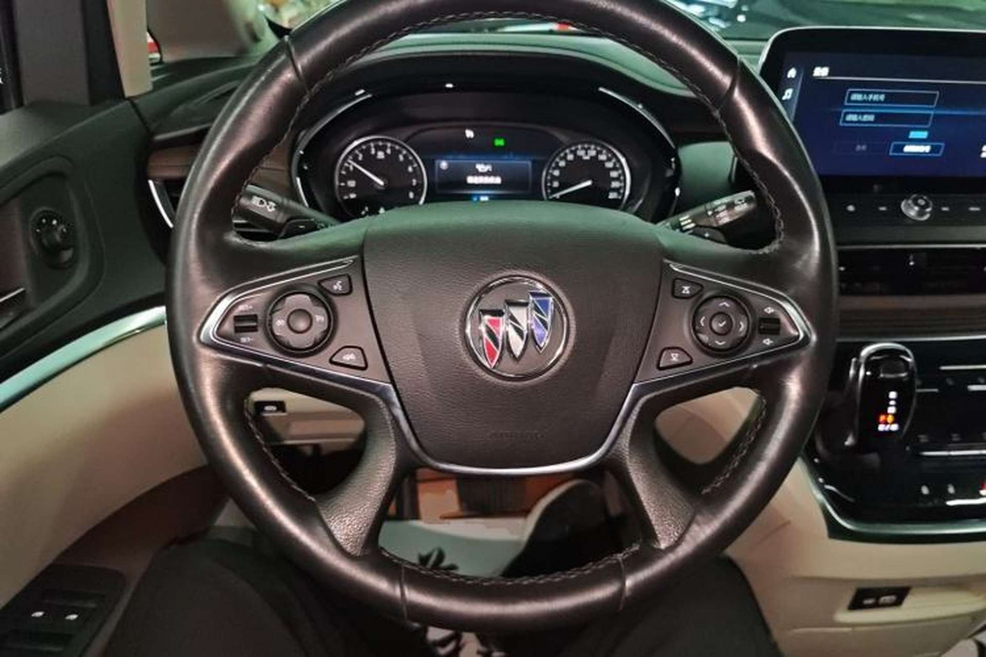Used Buick GL8 2021 Land Cruiser Executive Class 652T Luxury Model Steering Wheel