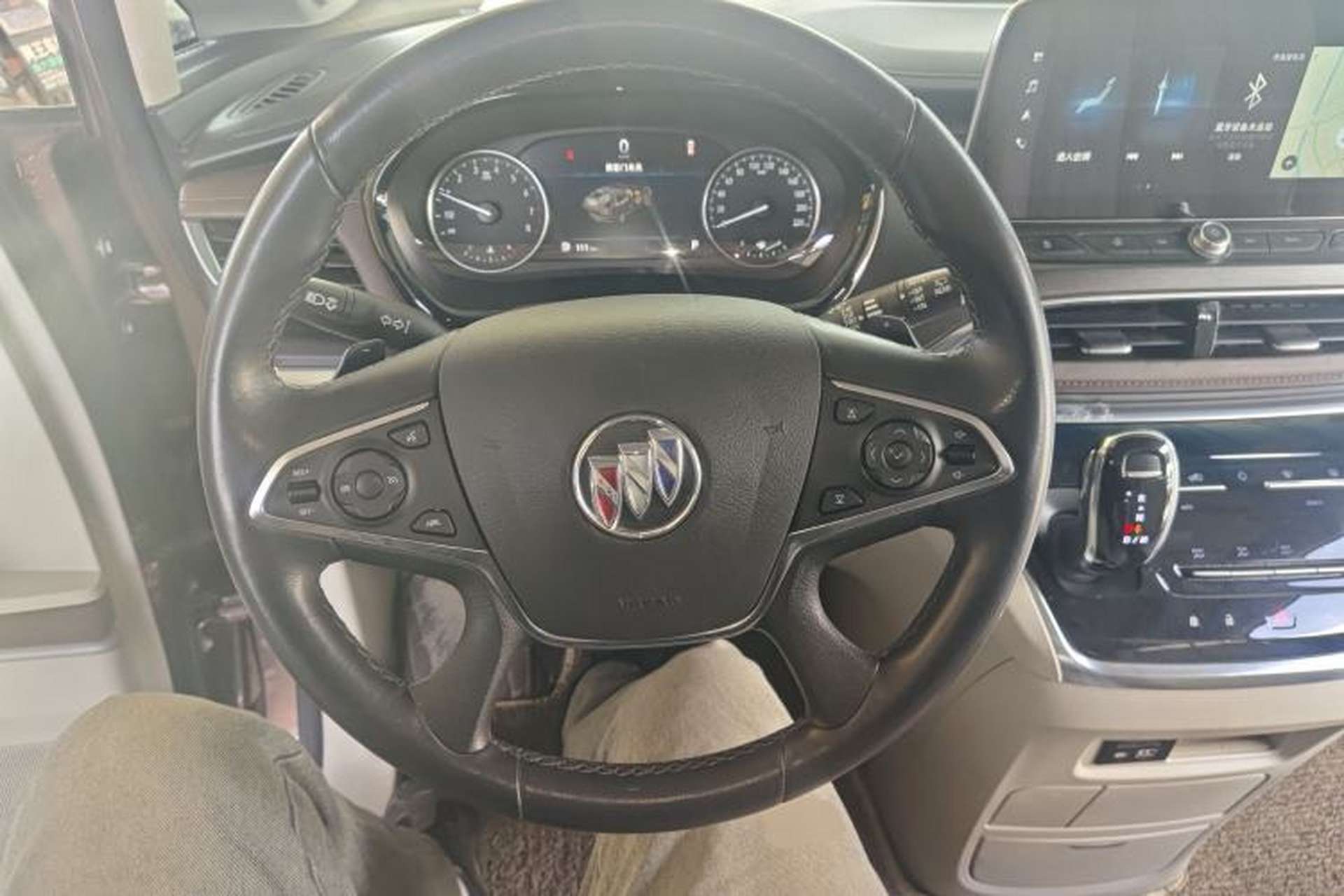 Used Buick GL8 2021 Land Cruiser Executive Class 652T Luxury Model Steering Wheel