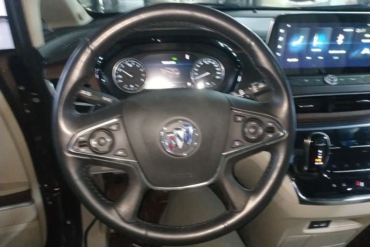 Used Buick GL8 2021 Land Cruiser Executive Class 652T Luxury Model Steering Wheel