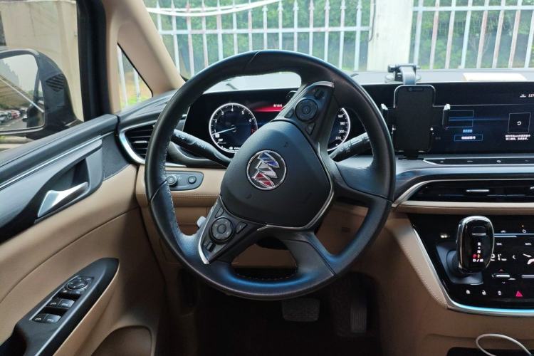 Used Buick GL8 2021 ES Land Cruiser 653T Luxury Edition Steering Wheel