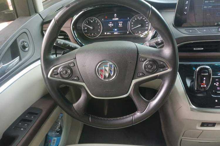 Used Buick GL8 2021 Land Cruiser Executive Class 652T Luxury Model Steering Wheel