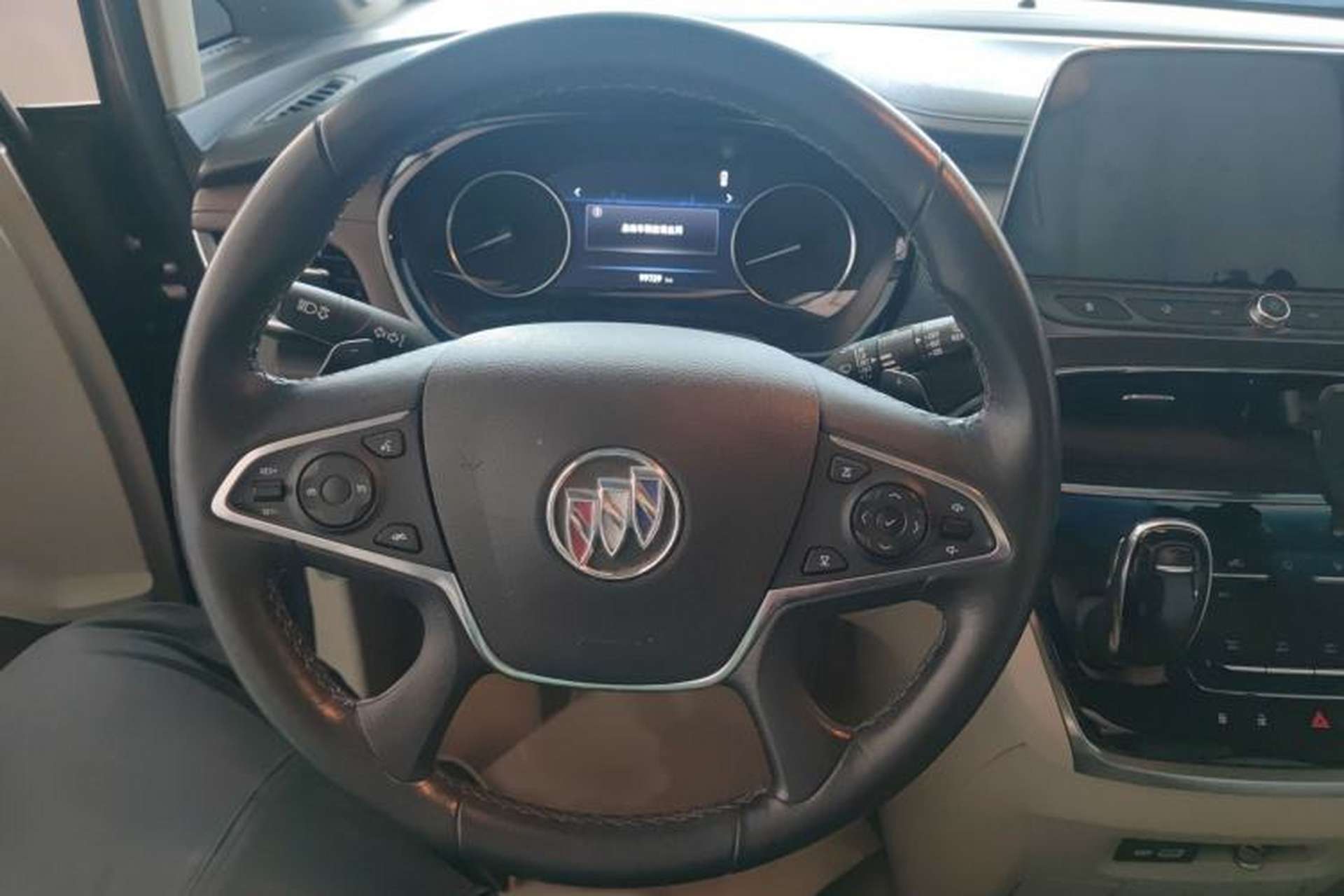 Used Buick GL8 2021 Land Cruiser Executive Class 652T Luxury Model Steering Wheel