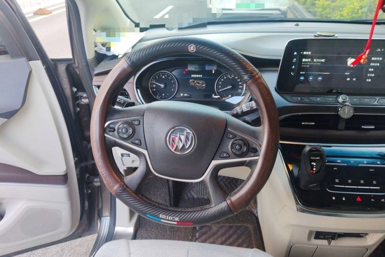 Used Buick GL8 2021 Land Cruiser Executive Class 652T Smart Luxury Model Steering Wheel