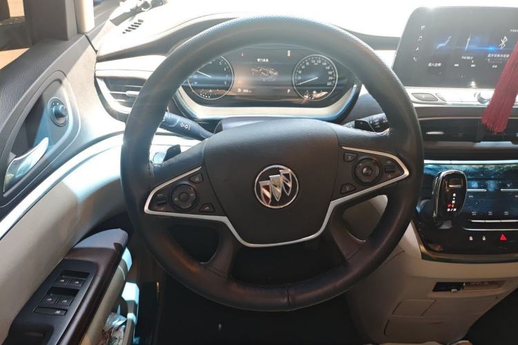 Used Buick GL8 2021 Land Cruiser Executive Class 652T Luxury Model Steering Wheel