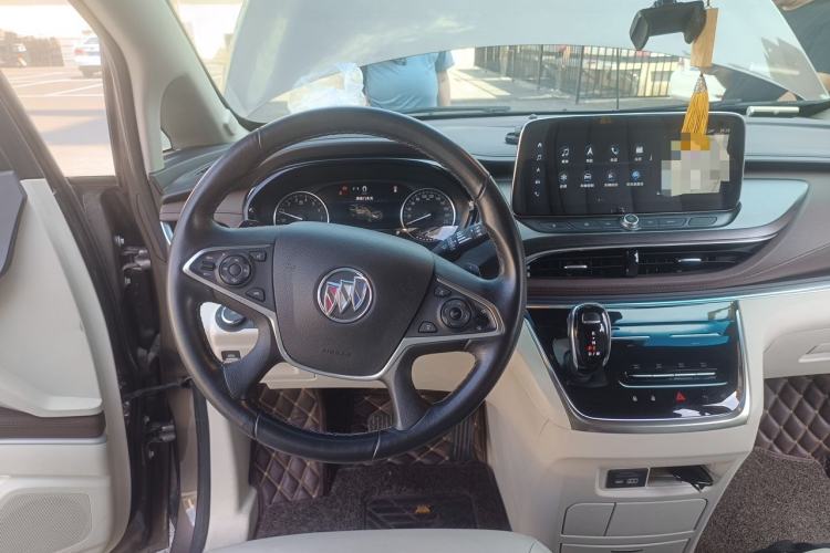 Used Buick GL8 2021 Land Cruiser Executive Class 652T Smart Luxury Model Steering Wheel