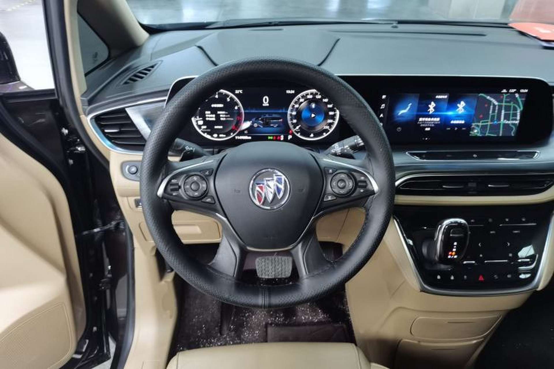 Used Buick GL8 2021 ES Landtrek 653T Luxury Model Steering Wheel