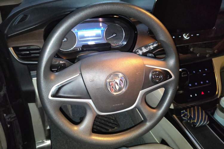 Used Buick GL8 2021 Land Cruiser Executive Class 652T Comfort Model Steering Wheel