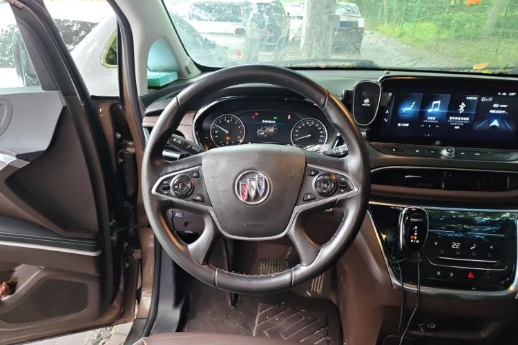 Used Buick GL8 2021 Land Cruiser Executive Class 652T Luxury Model Steering Wheel