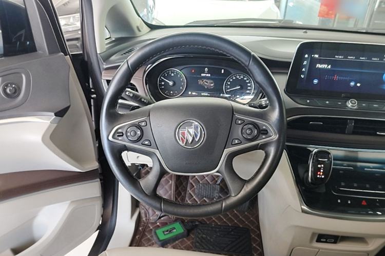Used Buick GL8 2021 Land Cruiser Executive Class 652T Luxury Model Steering Wheel