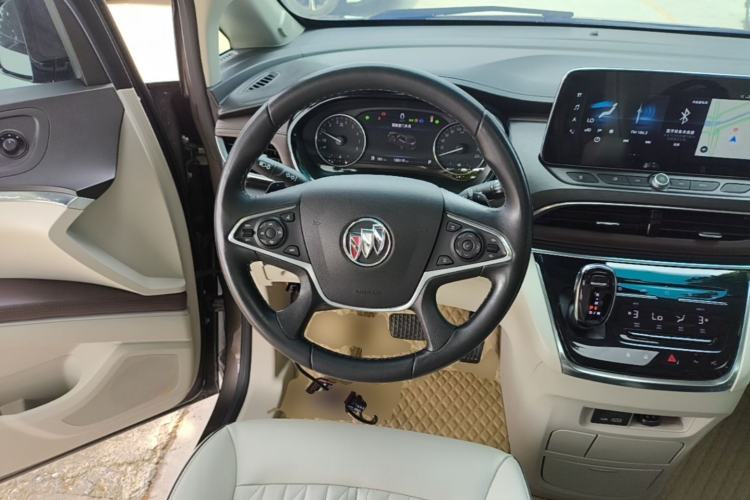 Used Buick GL8 2021 Land Cruiser Executive Class 652T Smart Luxury Model Steering Wheel