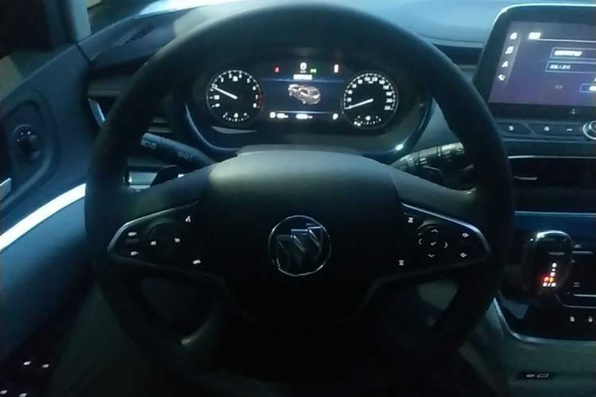 Used Buick GL8 2021 Land Cruiser Executive Class 652T Luxury Model Steering Wheel